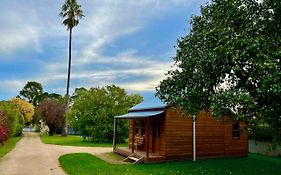 Willunga Gallery Cabins